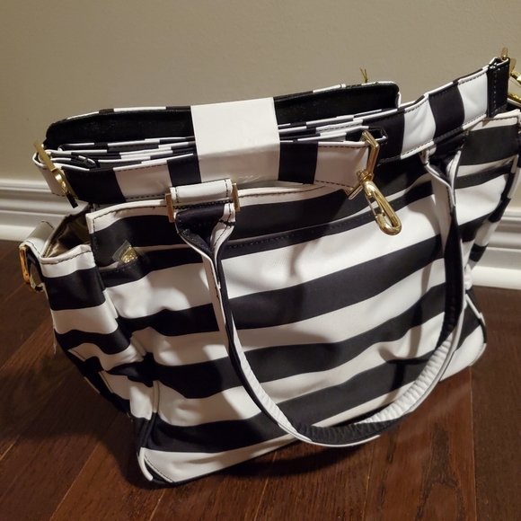 JuJuBe Be Classy Legacy The First Lady -Brand new! - Picture 3 of 5